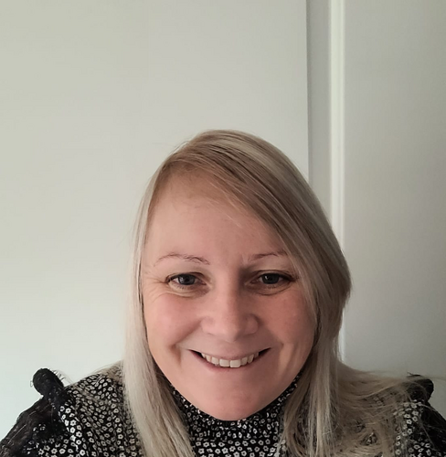 Diane Hulme's Headshot